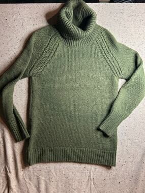 Ruby Moon Olive Green Wool Blend Turtleneck Sweater Cozy Fall Winter Fisherman